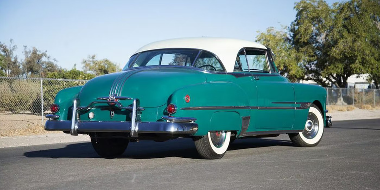 1952-Pontiac-Chieftain-Catalina-Hardtop-2-Cropped