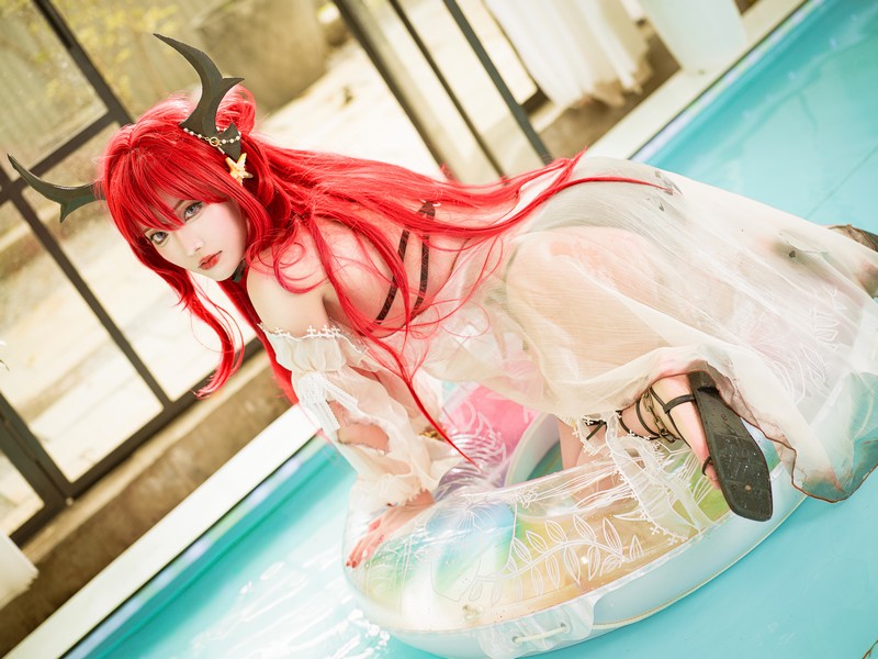 切切Celia 明日方舟 史尔特尔泳装 Surtr Cosplay 写真 27P插图7
