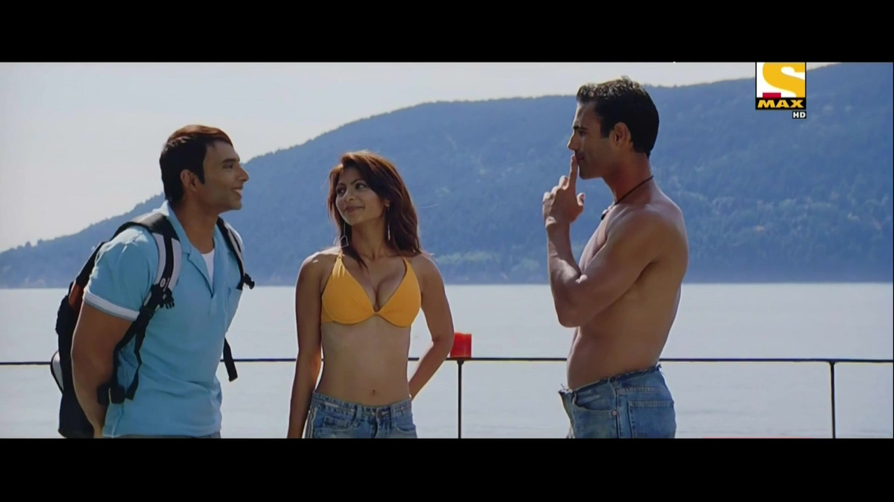 Tanisha Mukerji & Serinda Swan Hot Boob Show - Neal N Nikki.mp4_20210429_201804.984