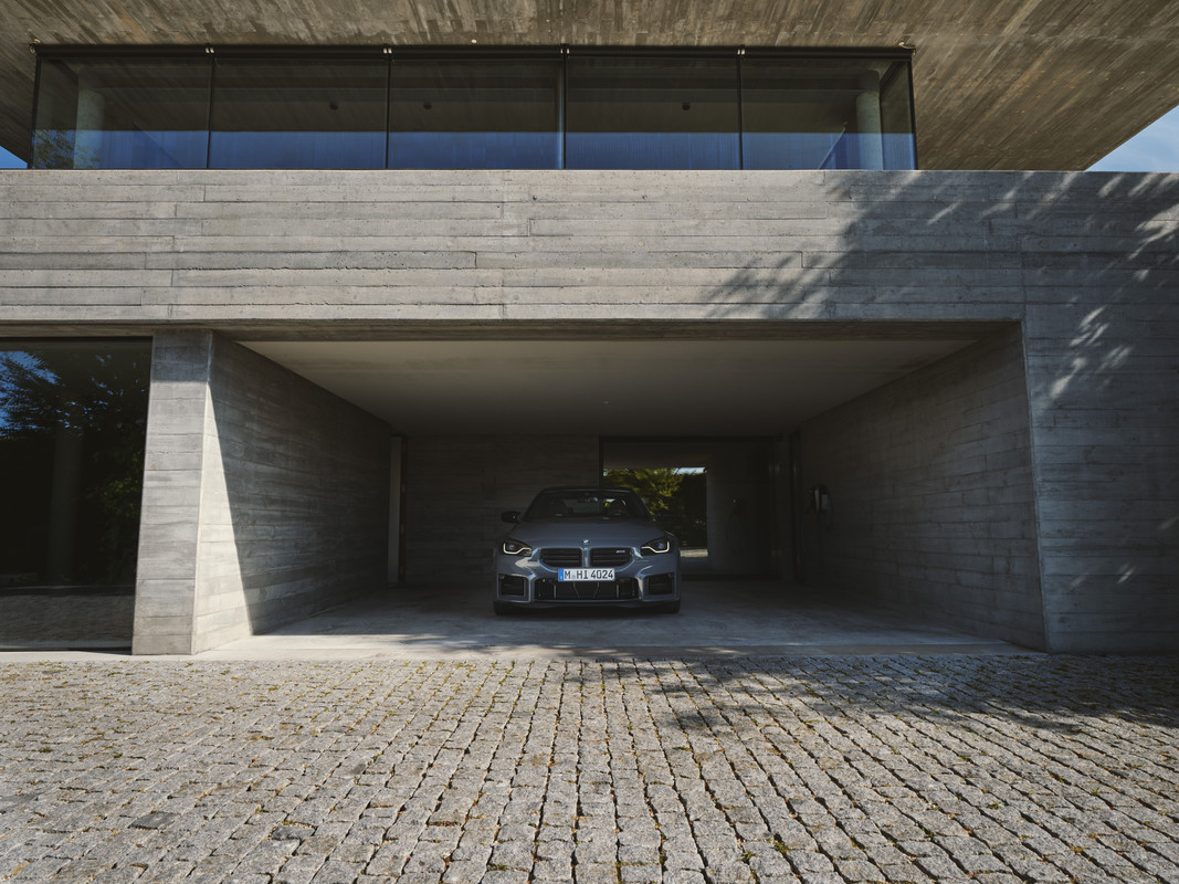 P90553548_highRes_the-new-bmw-m2-06-20