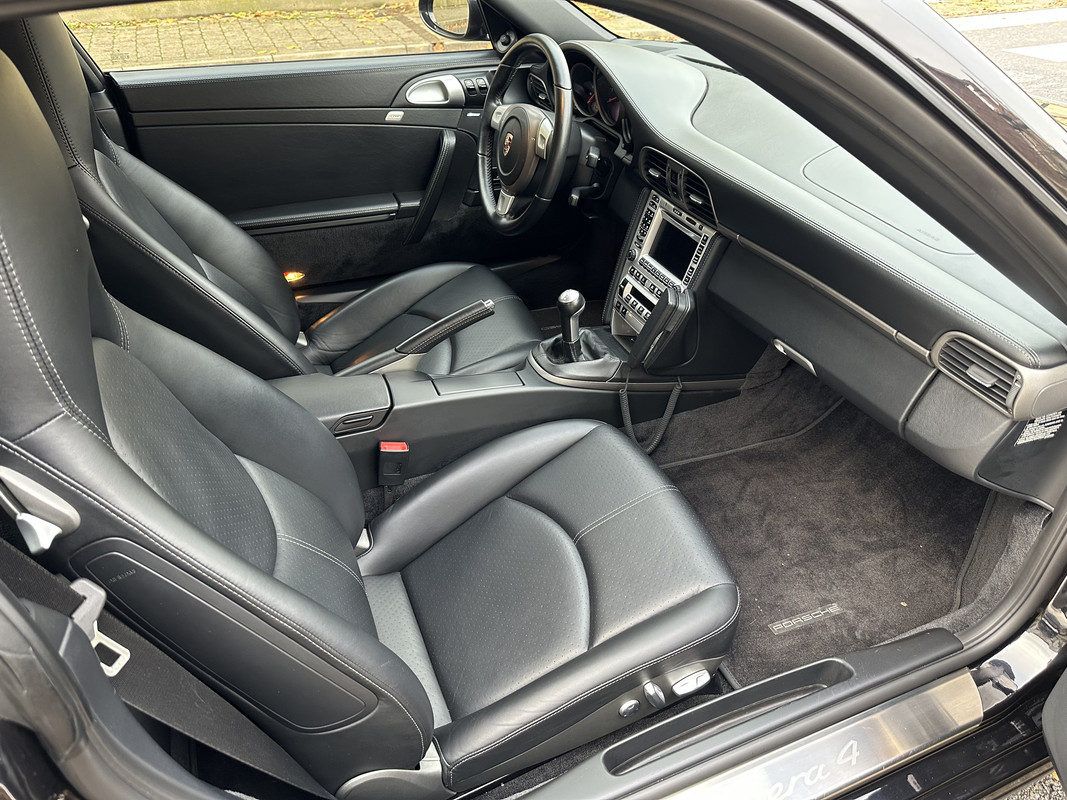 96F2B189-B8E0-41E9-A132-F8A130CA6B3F