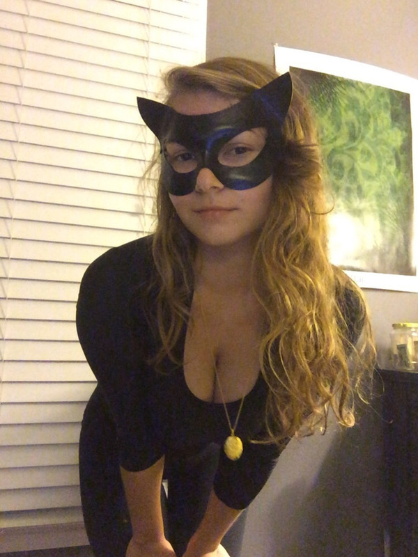 [Image: Megan-31.jpg]