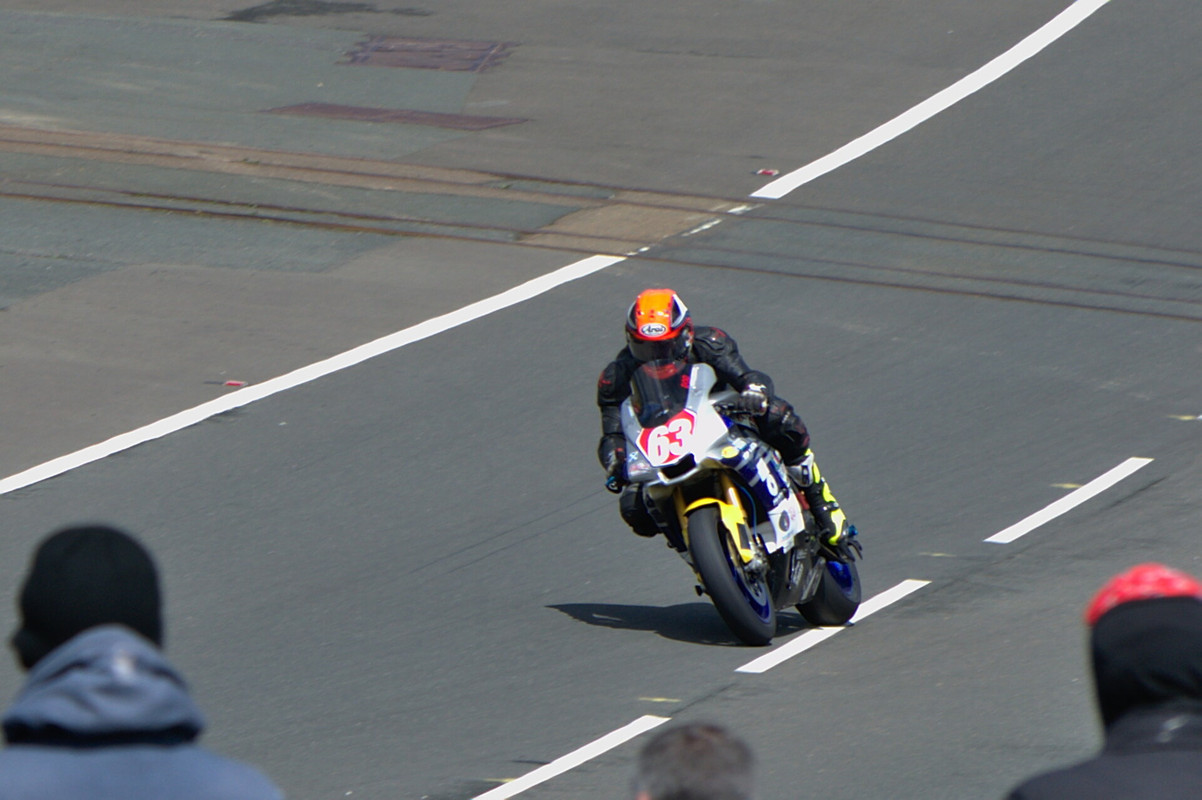 Vmax Tour 2019 au TT à l'île de Man R-DSC8547
