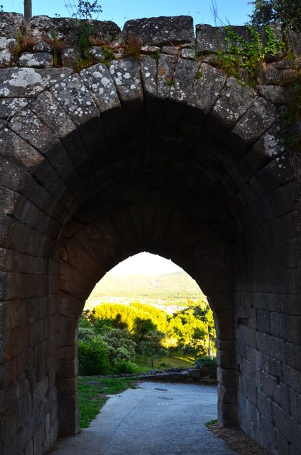CASTILLO Y PARADOR DE MONTERREY-27-5-2024 - Galicia y sus pueblos - 2017/2024 (57)