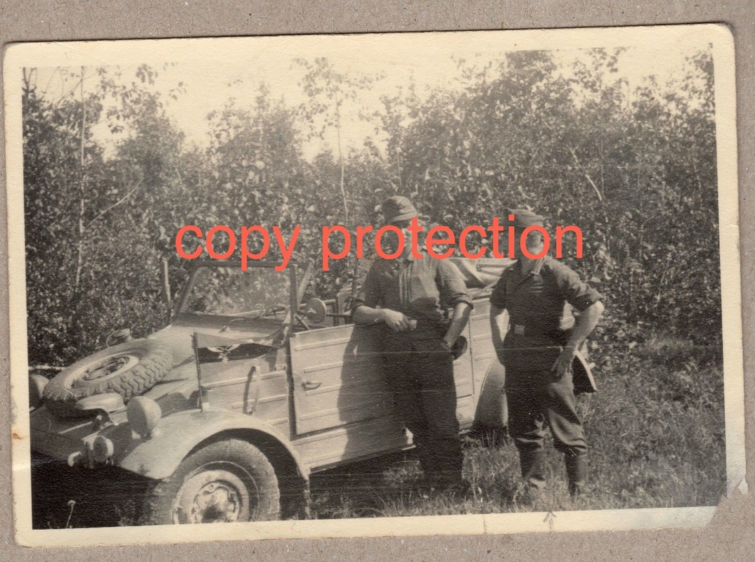 Orig. Foto VW 82 KÜBELWAGEN Luftwaffe 1943 mit Abteilungsstander