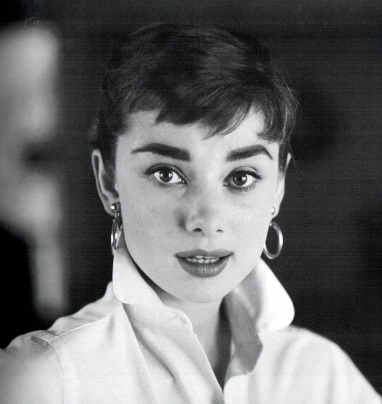 AudreyHepburn_md81