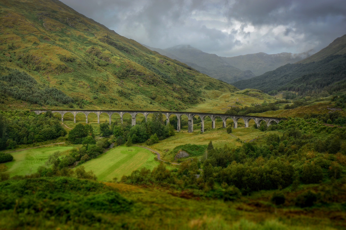 32842B34-E5C3-4C78-B772-43F59EF921E4