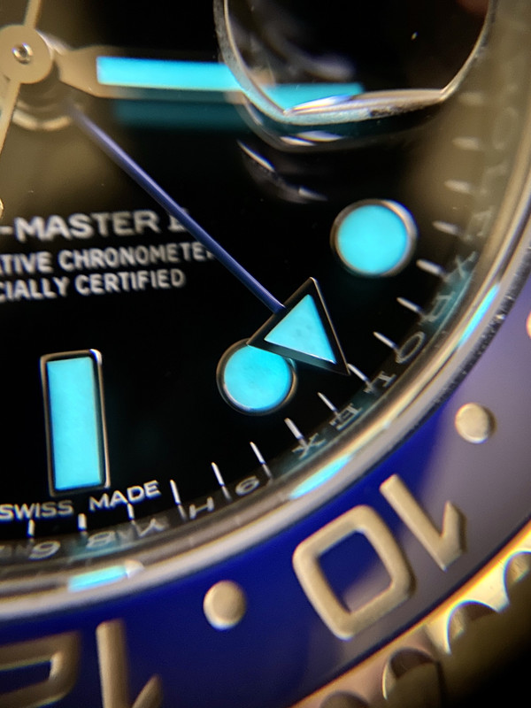 F9E54122-3BB3-43D9-BCF0-36622983C5AB