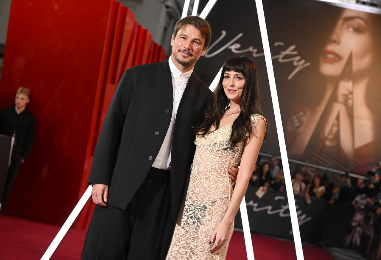 Dakota Johnson See Through To Unda Verity507
