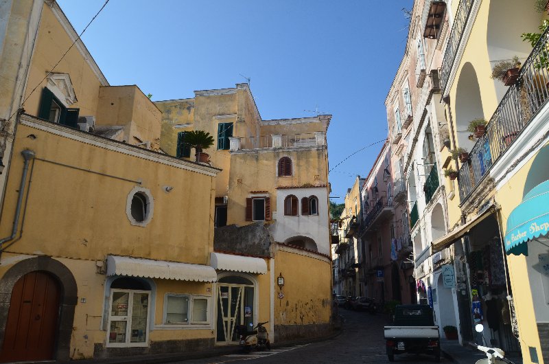 Italia y sus pueblos-2018/2019/2023 - Blogs de Italia - ISLA DE ISCHIA-21-9-2018 (23)