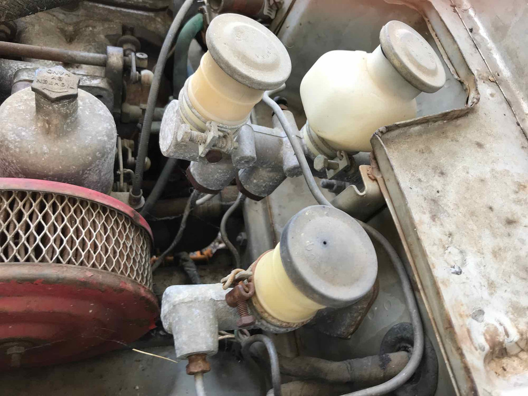 Master-Brake-Cylinder-Before