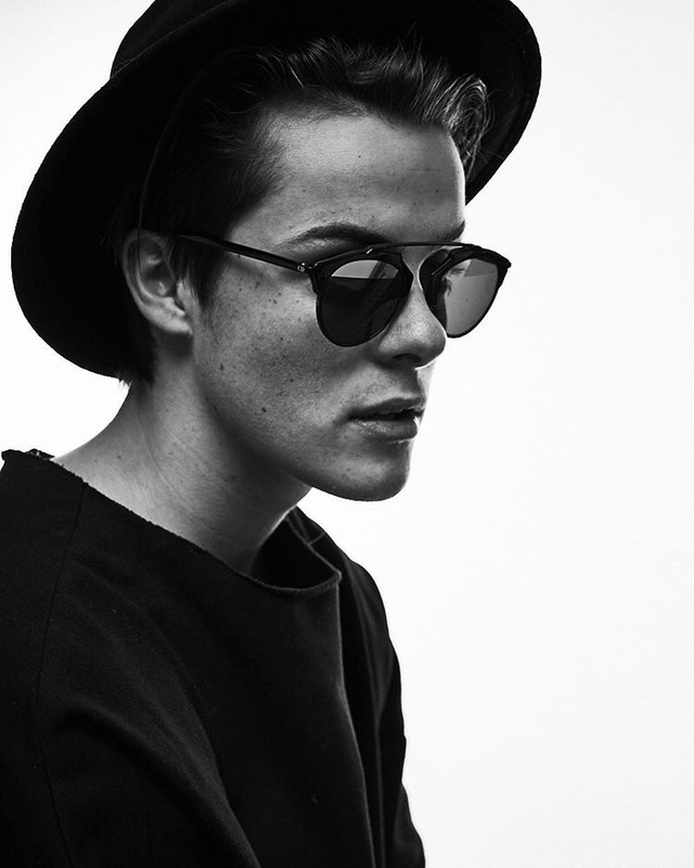 8F0913A9-CCBA-44D9-9073-90DD33381BE2