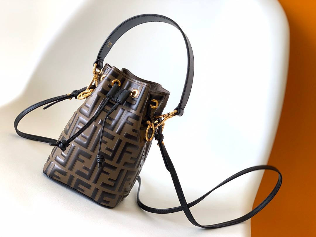 photo-1-2025-12-04-09-21-11