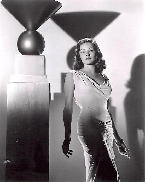 Gene_Tierney_mb66