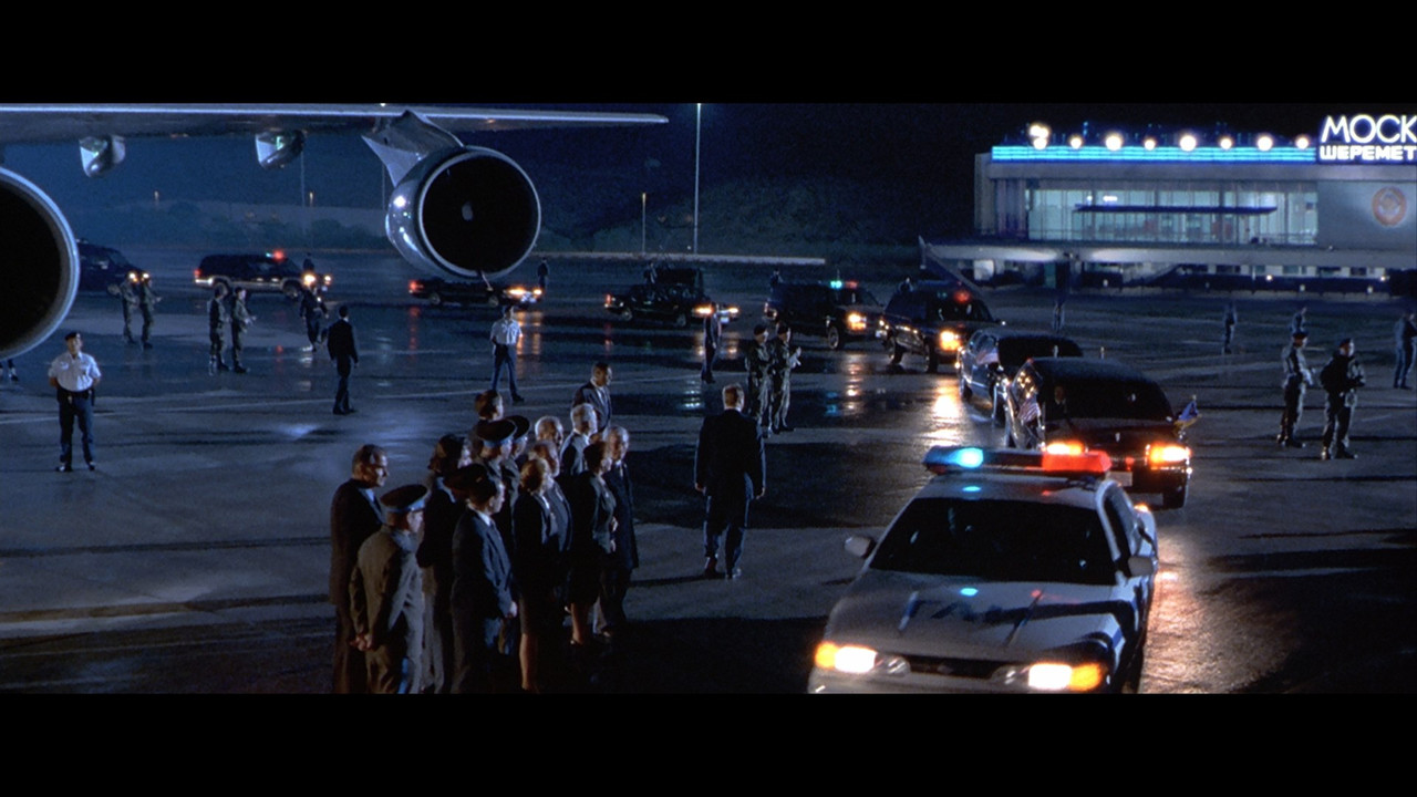 Air-Force-One-1997-1080p-Blu-Ray-REMUX-AVC-True-HD-51-Un-Kn0wn-mkv-snapshot-00-11-59-802.jpg