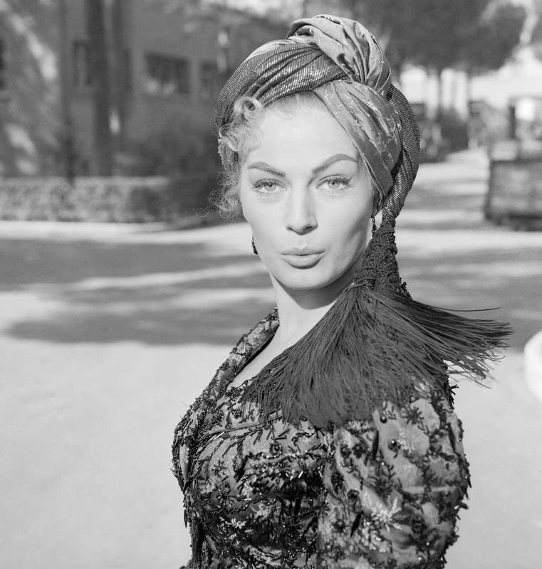 anita_ekberg_me46