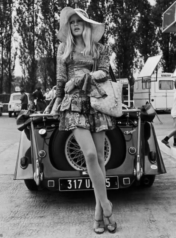 7C45E61A-A463-4F72-9426-1F55EB42BCD9