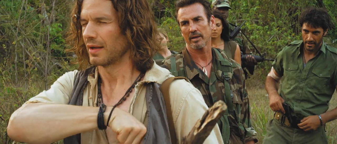 Jurassic Attack 2013 WebRip [Hindi + Tamil + Telugu + English] 480p, 720p ESub Screenshot