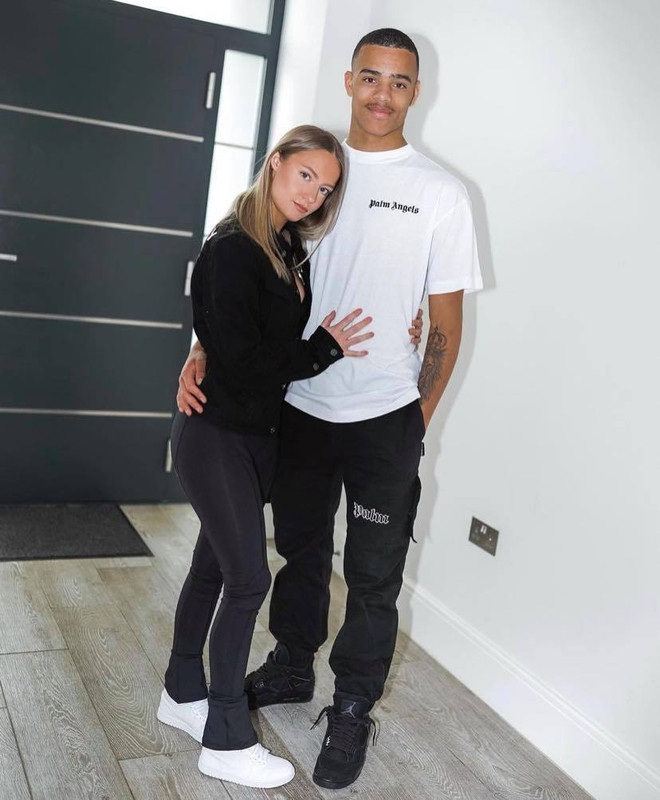 mason with his girlfriend