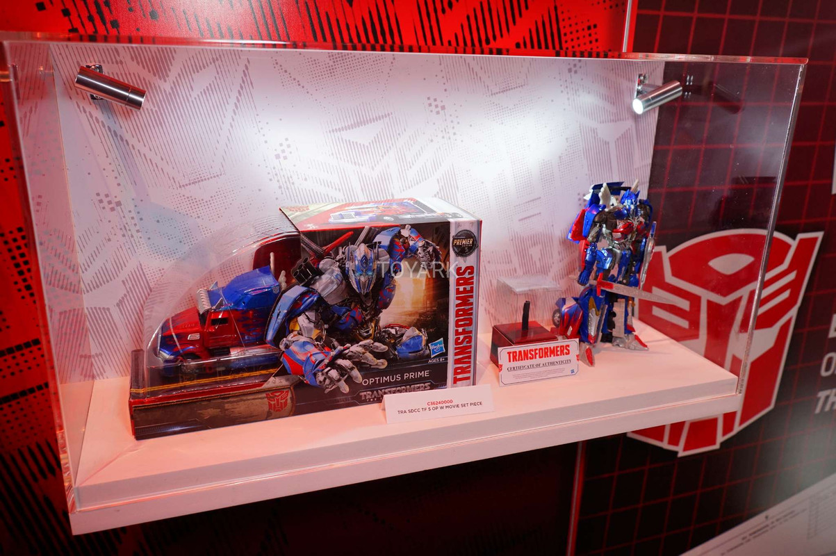 SDCC-2017-Hasbro-Transformers-159