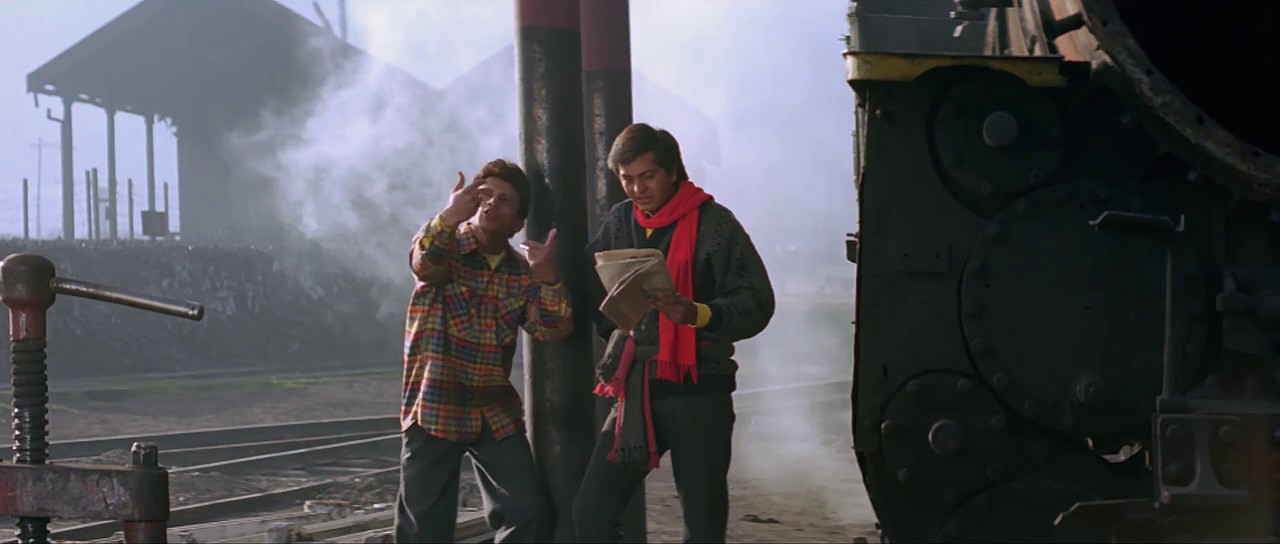 Muskurahat-1992-Hindi-Web-Rip-720p-x264-AVC-AAC-2ch-mkv-0001