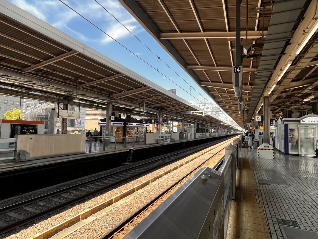 B4B9ED07-773F-4DA1-A7A1-56A799D0639D