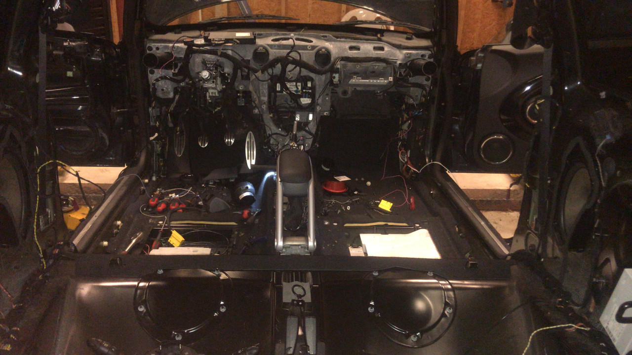 EADE9F3E-9718-4035-B03B-743F2A045B83