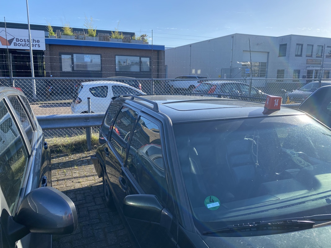 4E136829-856A-4DB8-9F96-32687430E23C