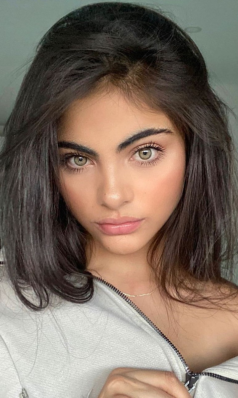 sara orrego colombian model v0 exvsisguxxpb1