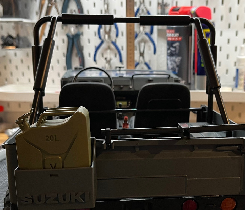 83E57E8E-66AC-4E27-B164-7A21AFABDA71