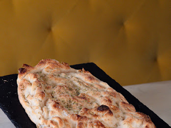 Pinsa Focaccia (20 Cm. A 30 Cm. Aprox.)