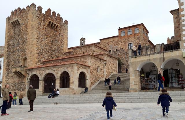 Semana Santa 2019: Salamanca-Granadilla-Cáceres y Trujillo - Blogs of Spain - Sorprendente Granadilla y hola Cáceres! (10)