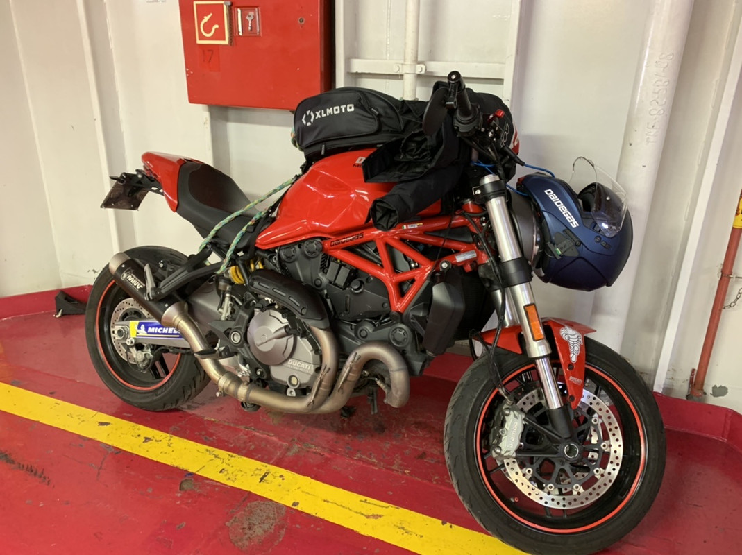 D886BEA5-8BD2-4200-94D3-F6B2CE0599AB