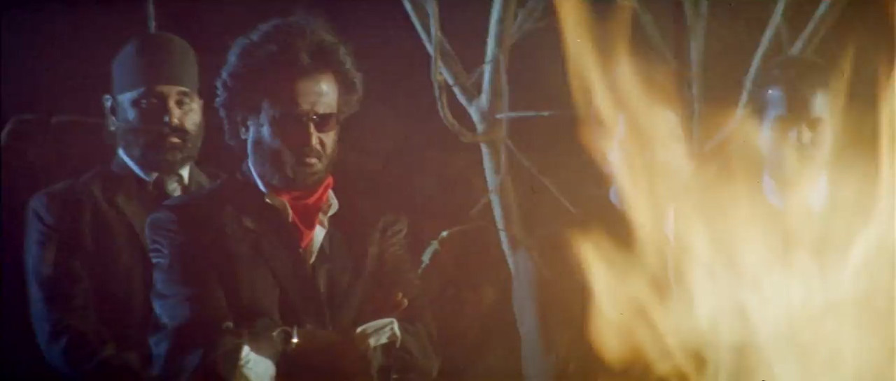 Baasha 1995 WebRip [Tamil + Telugu] 480p, 720p ESub Screenshot