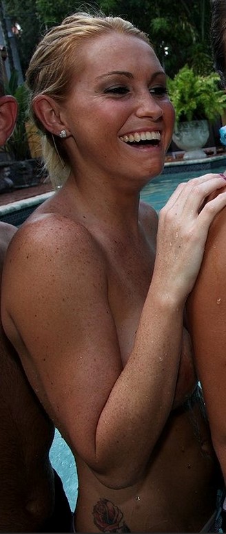 10-10-26  Roxy Love, Lynn Love, Brittany Babchick  (2)