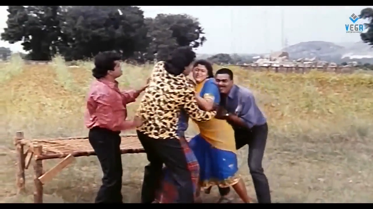 Dolly Minhas Palviahgam Avi - Villains Troubles a Women_4MxpygcjgQs.mp4_20220519_114839.844