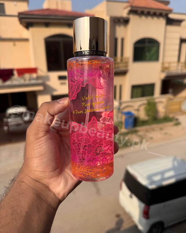 Victoria’s Secret Pure seduction in Bloom mist 250 ML - image 2