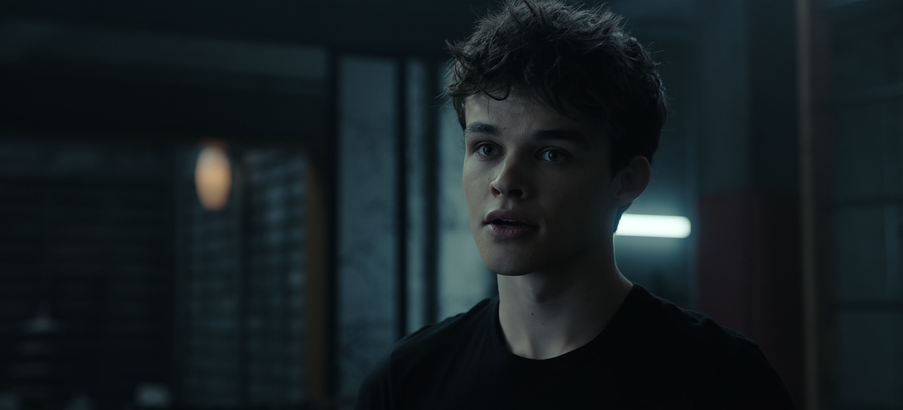 Titans.S02E02.Rose.1080p.10bit.BluRay.AAC5.1.HEVC-Vyndros.mkv_snapshot_04.15_[2020.04.27_01.37.56]