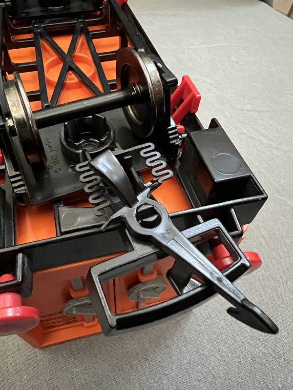 7BEFA95C-BCA9-48E1-A646-BC6A93327C71