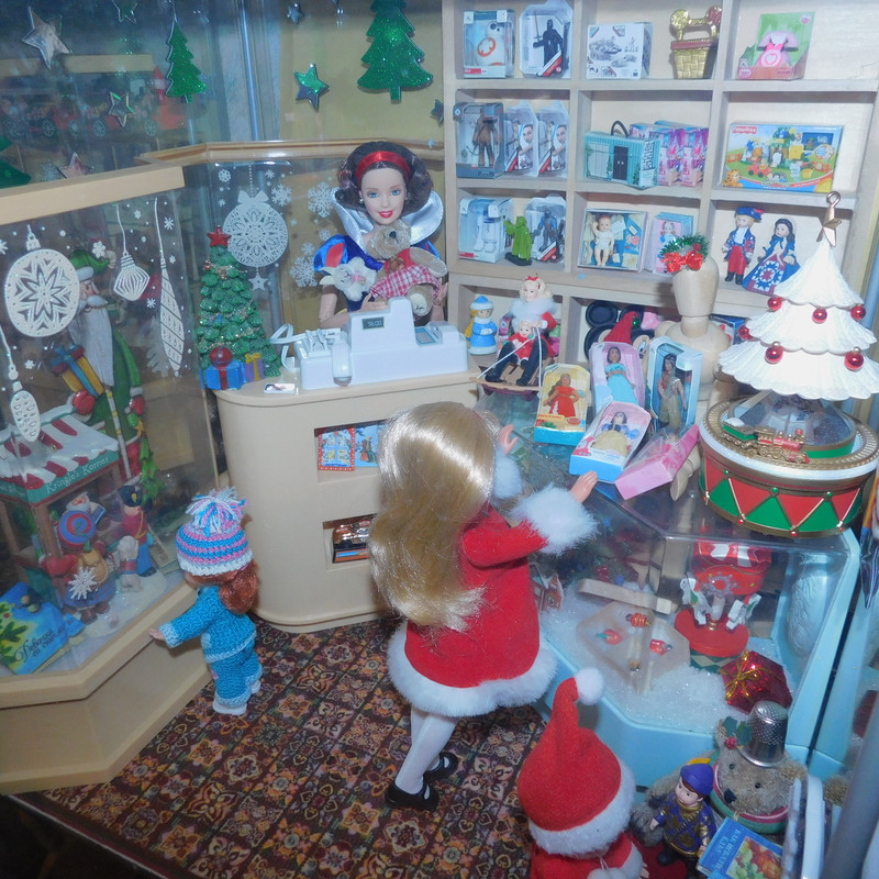 Почти все Новогодний магазин 2025 100