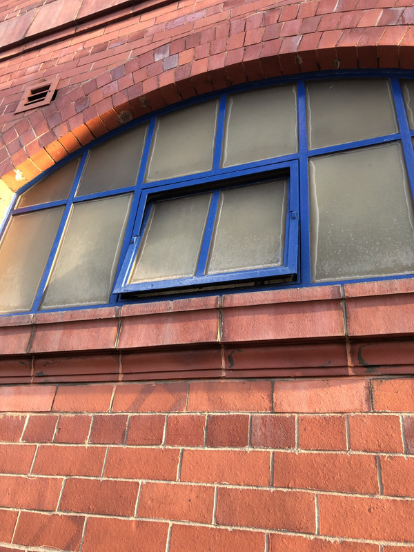 BAF38EA8-52E4-443F-BAC4-40EBD3F745B0