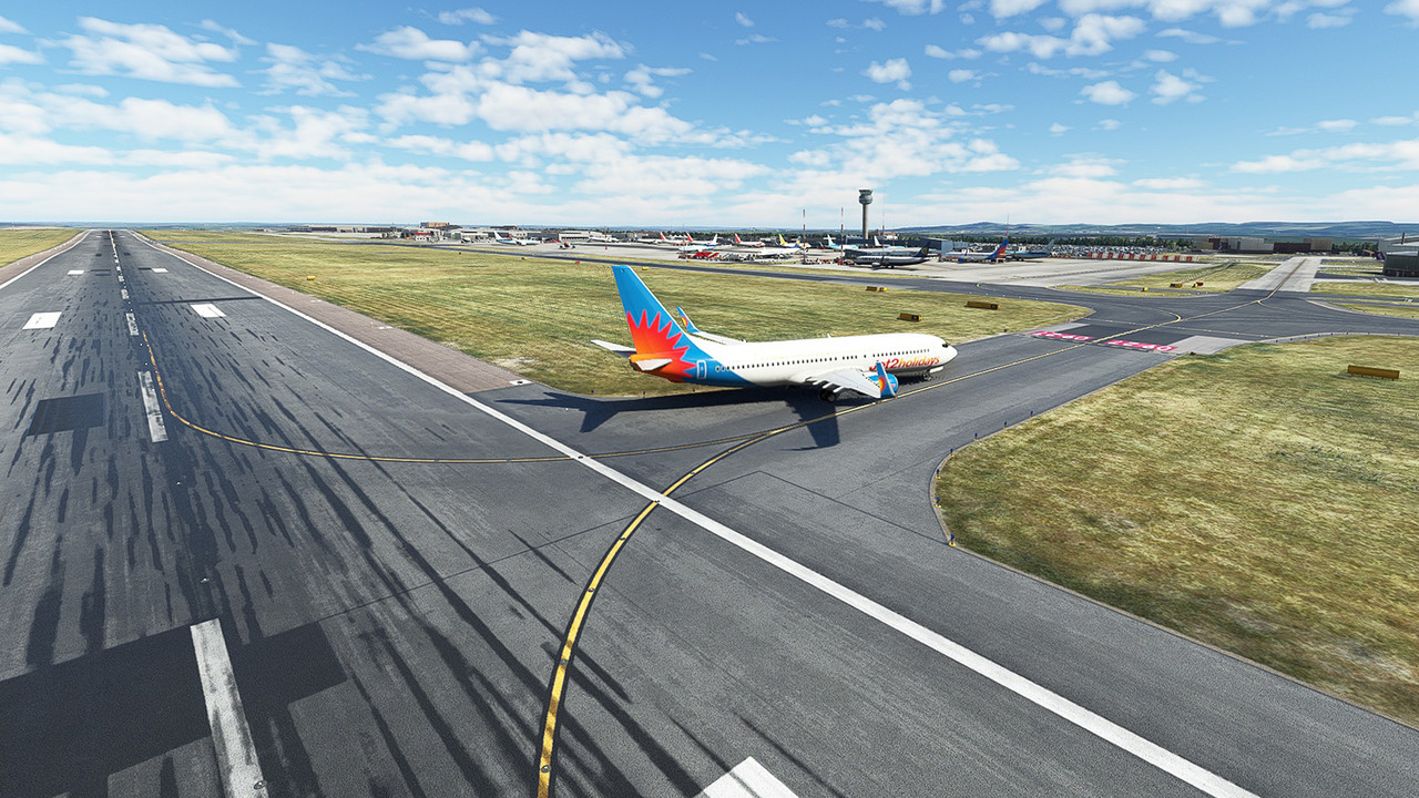 East-Midland-EGNX-33.jpg