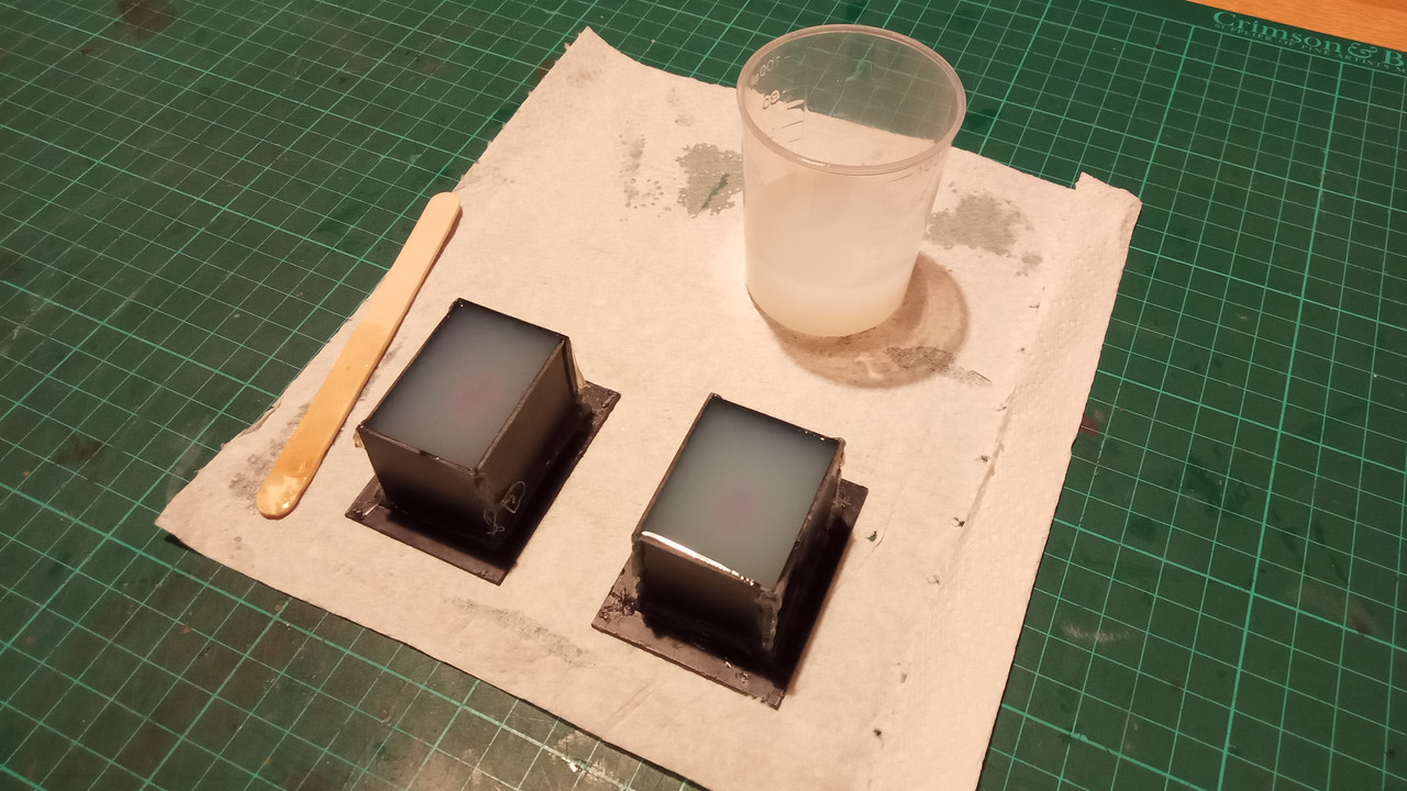 Button 3 first mold side