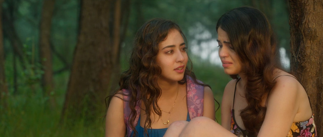 Tujhpe Main Fida 2024 WebRip Season 1 [Hindi] 480p 720p ESub Screenshot