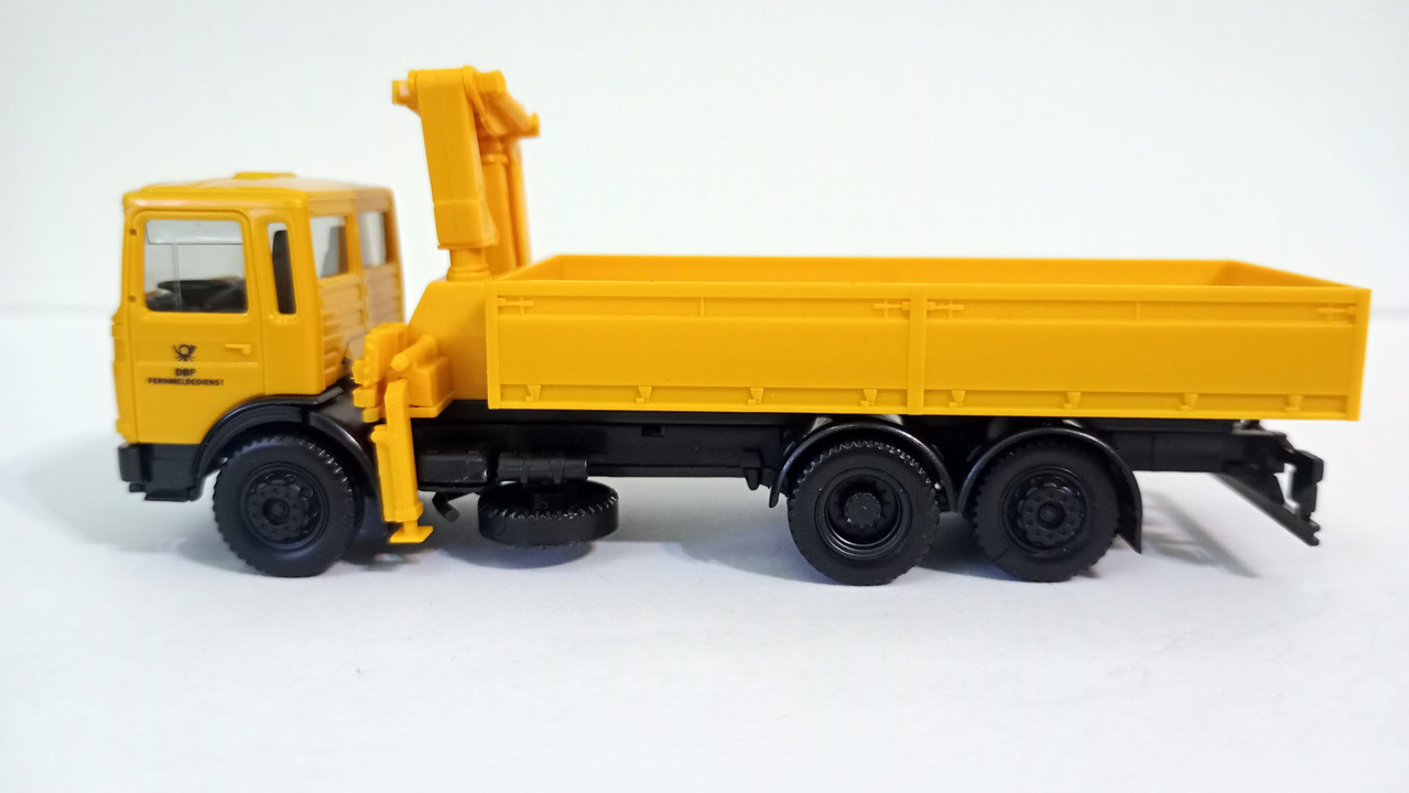 Mach (3323)