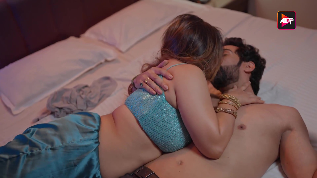 vlcsnap-2025-06-24-00h51m37s302