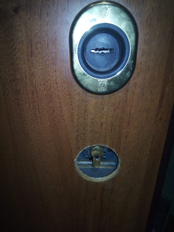 F33FBE87-A414-4EEE-987B-F85BC00E2985