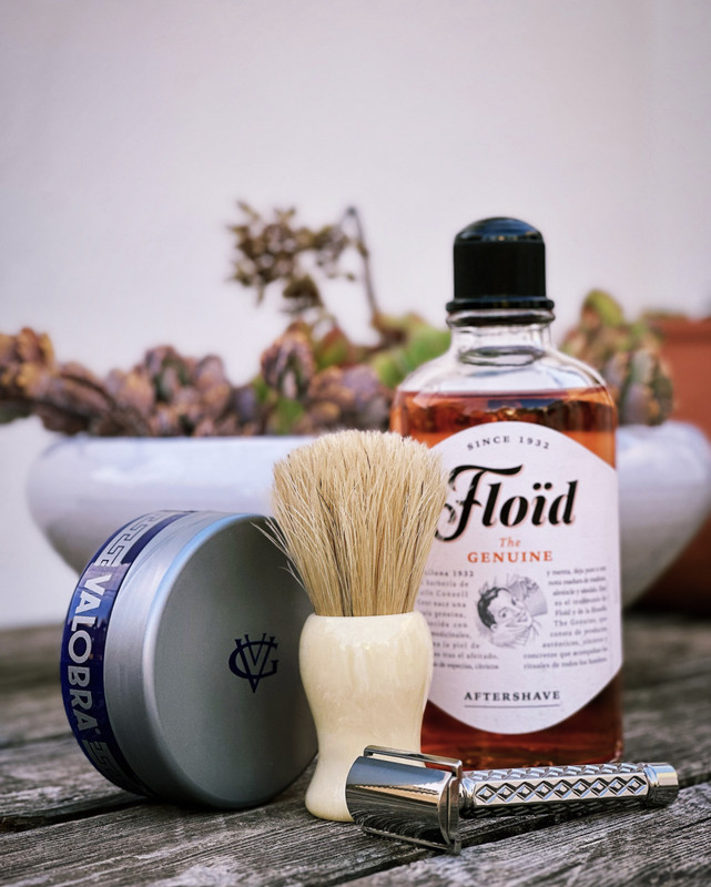 DCB7D40A-8777-4F1A-A950-4C1943349A3F