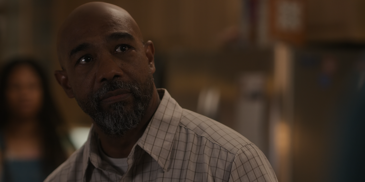 Tulsa.King.S02E06.Navigator.2160p.10bit.AMZN.WEB-DL.DDP5.1.HEVC-Vyndros.mkv_snapshot_35.42_[2024-11-