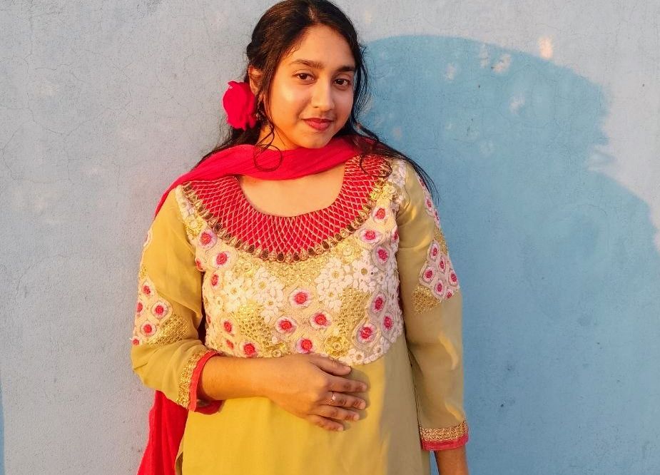 Beautiful Bengali Cute Gf Showing Her Bigboobs